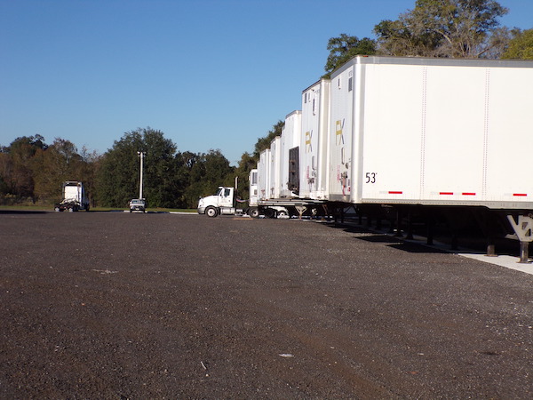 trailer parking fx truck center