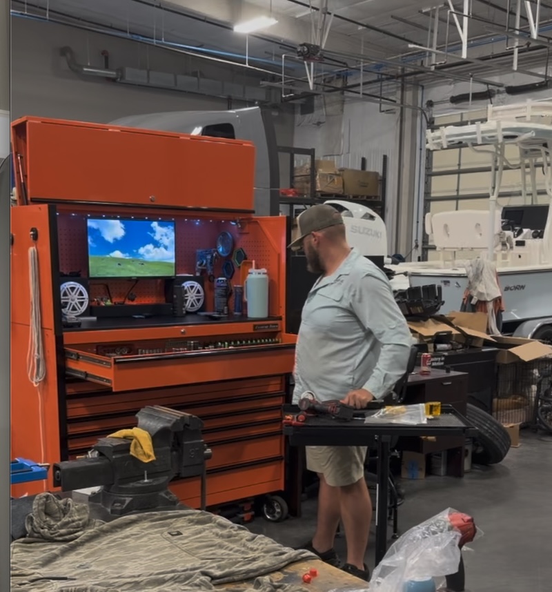 mechanic working in the fx truck center shop